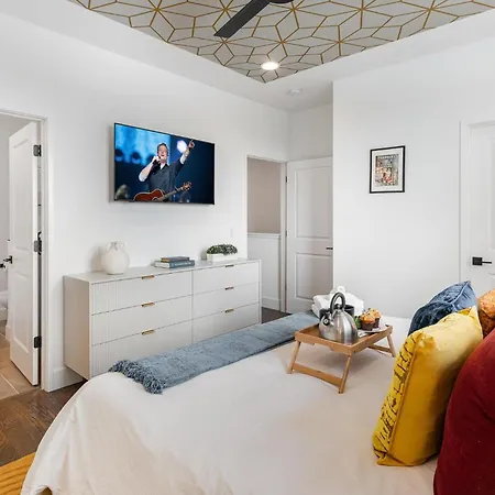 Painted Note - Rooftop Hot Tub - Mins To Broadway Holiday home *