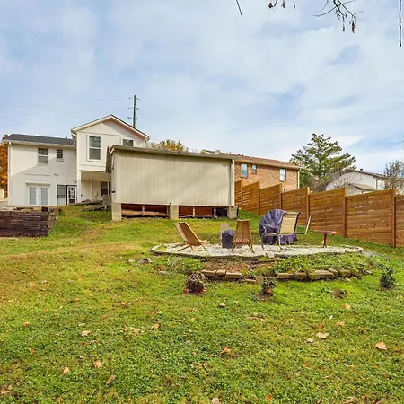 Backyard Retreat! Extended In Holiday home Nashville