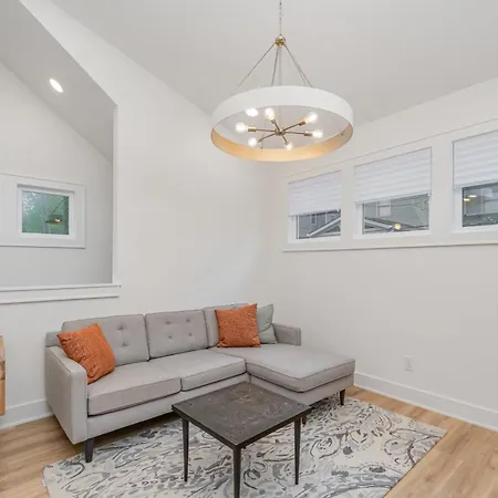 Apartment Modern 12 South Loft Walk To Shops Eats & Coffee *