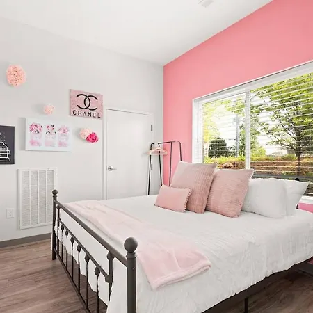 8br Group - 5 Min To Downtown Apartment *