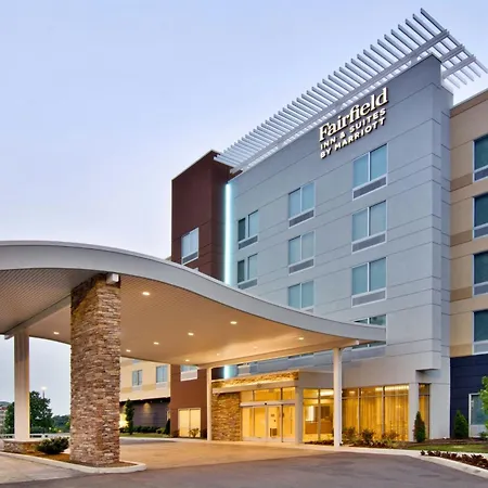Fairfield & By Marriott Airport Hotel 3*
