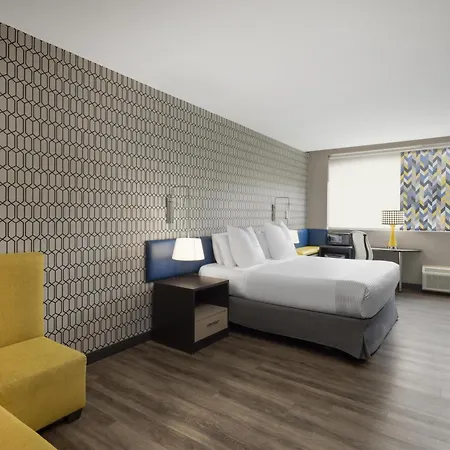 Glo Western Airport 3*