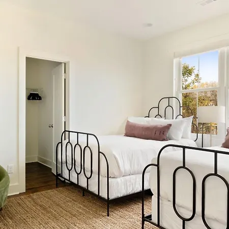 Hart Buyout 4 By Avantstay Two Town House Buyout W Modern Amenities In *