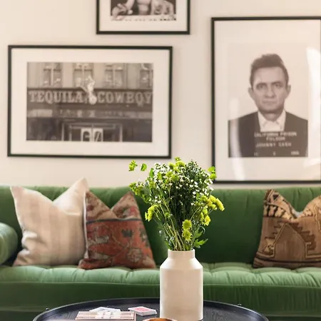 Hart Buyout 4 By Avantstay Two Town House Buyout W Modern Amenities In *