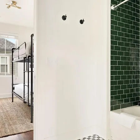 Hart Buyout 3 By Avantstay Two Town House Buyout W Modern Amenities In * Nashville