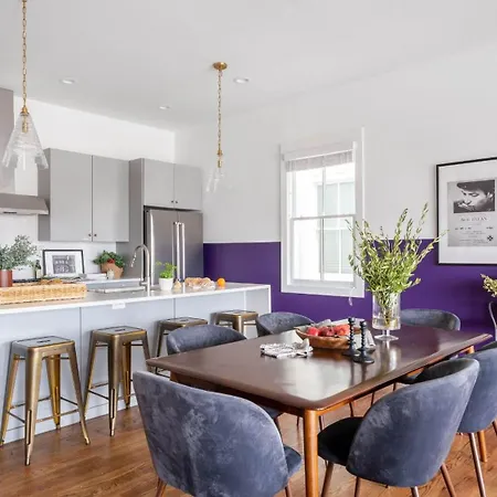 Holiday home 3 Townhomes By Avantstay Sleeps 36 12bdr Mins To Dt Broadway Painted Ladies