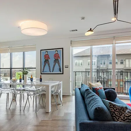 The Double Shot: Dual-suite Bachelor Retreat By Avantstay Holiday home Nashville
