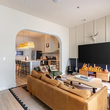Outrider Buyout - 2 Units By Avantstay Nashville