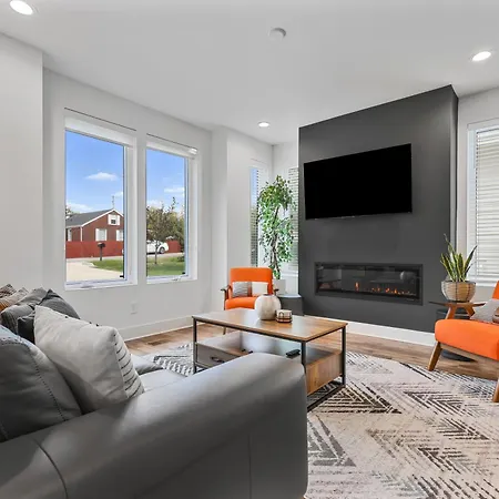 New Modern 4br Extended - Fully Equipped - Workspace - Parking Holiday home *