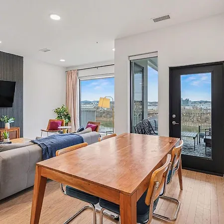 Modern 2 Bdr W River View Balcony Walk To Dt Nashville
