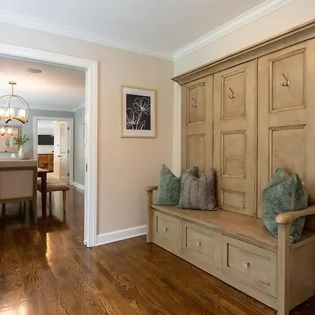 Holiday home The Eloise By Local Nashville