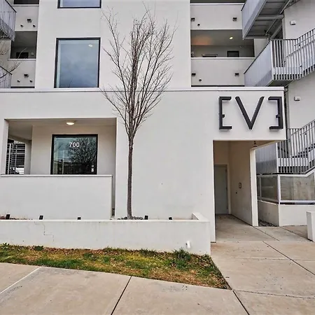 Modern 2 Bdr W River View Balcony Walk To Dt *