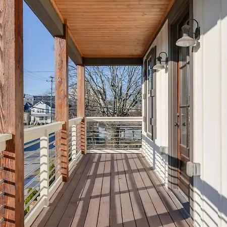 Holiday home The Nicoletta By Local Nashville
