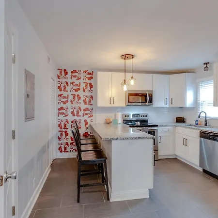 Holiday home The Cash- 9 Mins To Downtown, Walk To Vandy! Nashville