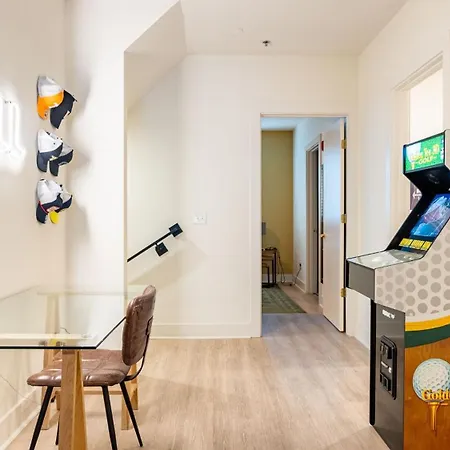 Outrider Buyout - 2 Units By Avantstay * Nashville