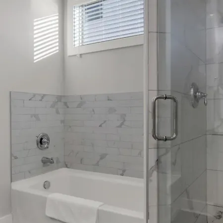 The Nicoletta By Local *
