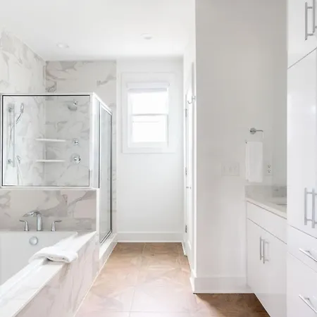 Holiday home 3 Townhomes By Avantstay Sleeps 36 12bdr Mins To Dt Broadway Painted Ladies