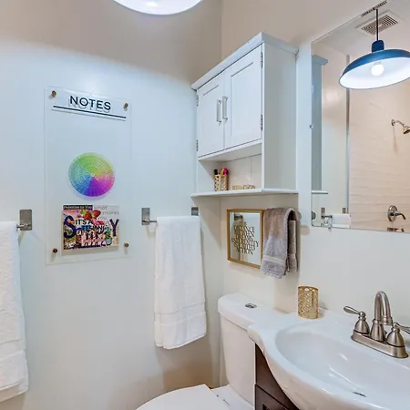 Holiday home Charming With Fire Pit, Indoor Sauna! *
