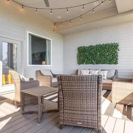 Holiday home Fern Village By Local Nashville