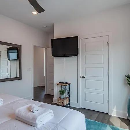The East Side Vibe By Local Holiday home
