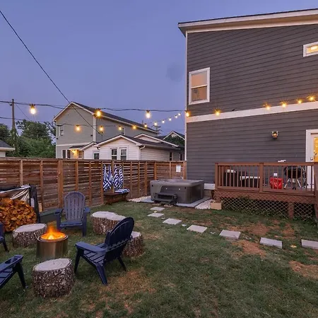 Speakeasy Game Room, Hot Tub, Fire Pit, King Bed - Close To Downtown Nashville