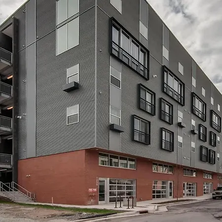 The Houston Flat - Monthly Furnished Rental! By Local Nashville