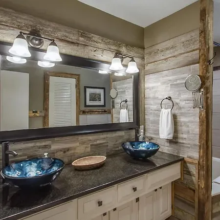 The Graycroft By Local Nashville