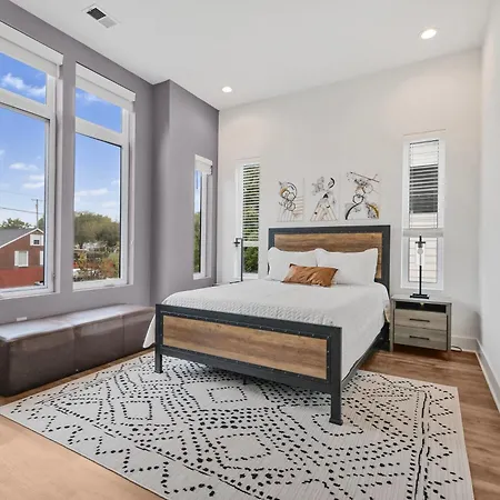 New Modern 4br Extended - Fully Equipped - Workspace - Parking *