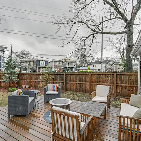 Charming With Fire Pit, Indoor Sauna!