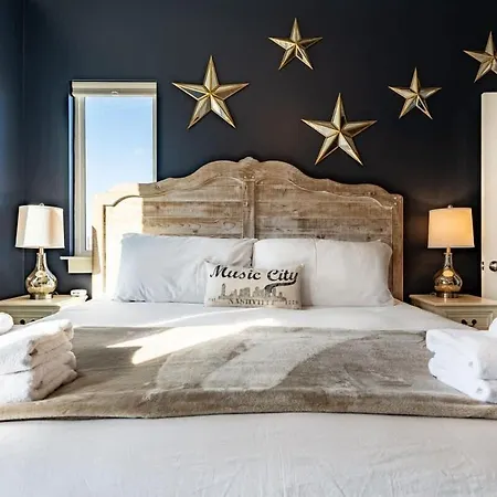 The Star By Local Holiday home