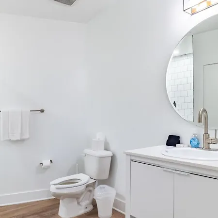 The Double Shot: Dual-suite Bachelor Retreat By Avantstay * Nashville