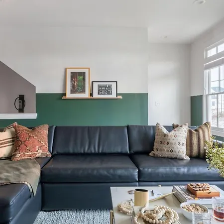 3 Townhomes By Avantstay Sleeps 36 12bdr Mins To Dt Broadway Painted Ladies Holiday home Nashville