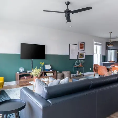 Holiday home 3 Townhomes By Avantstay Sleeps 36 12bdr Mins To Dt Broadway Painted Ladies