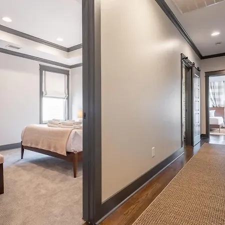 Holiday home The Mont Rose By Local Nashville