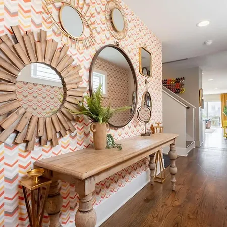 Holiday home Fern Village By Local Nashville