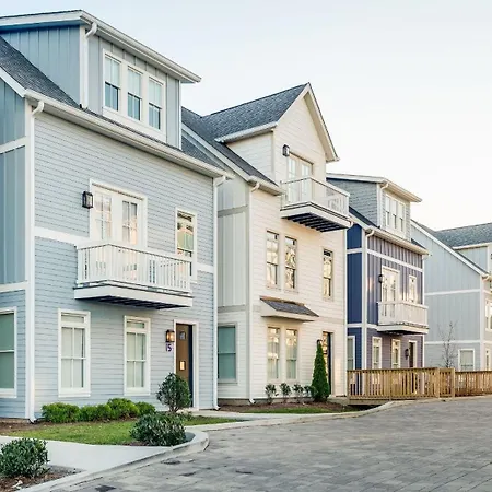 Holiday home 3 Townhomes By Avantstay Sleeps 36 12bdr Mins To Dt Broadway Painted Ladies Nashville