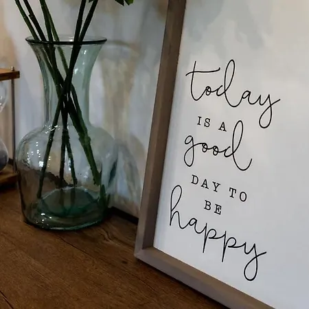 The Good Vibes By Local Holiday home