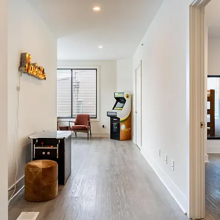 Outrider Buyout - 2 Units By Avantstay * Nashville
