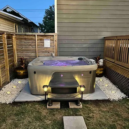 Speakeasy Game Room, Hot Tub, Fire Pit, King Bed - Close To Downtown Nashville