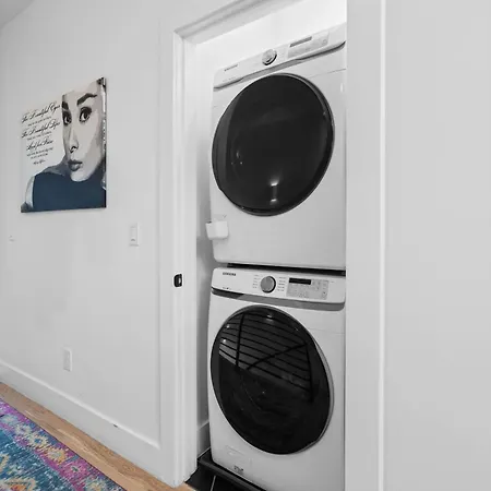 Spacious - 2 Homes, 15 Guests * Nashville