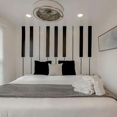 Apartment Steps From Vandy, Live Music-downtown 9 Mins Away! *