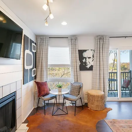 Downtown Riverfront Unit 762 * Nashville