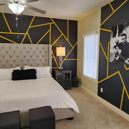 The Johnny Cash - Music Row District - Free Garage Parking - King Bed Nashville