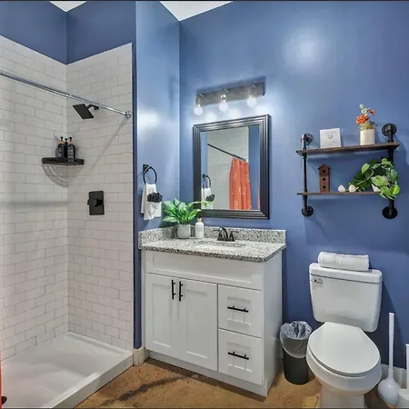 Apartment New Studio- 2 Beds 7 Mins To Dt *