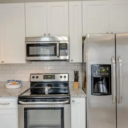 Hillsboro Village-free Parking-9 Mins To Downtown! Holiday home Nashville