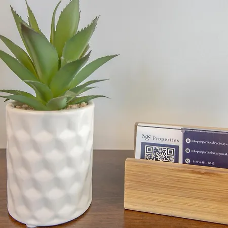 Apartment Steps From Vandy, Live Music-downtown 9 Mins Away! *