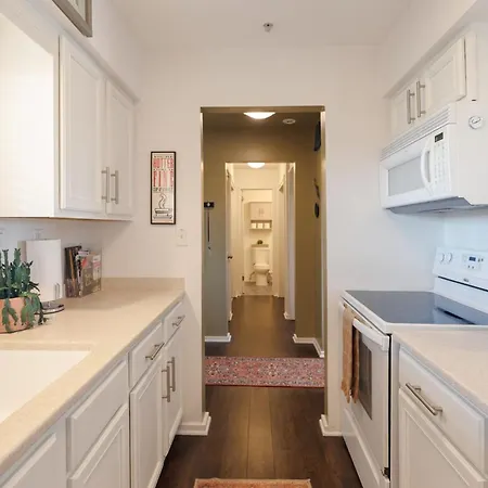 Downtown Riverfront Unit 762