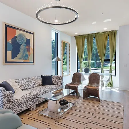 The Grove By Avantstay Apartment *