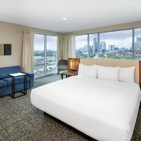 Hotel La Quinta & By Wyndham Downtown Stadium