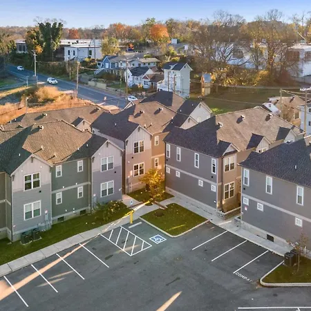 Hart Buyout 4 By Avantstay Two Town House Buyout W Modern Amenities In Holiday home Nashville